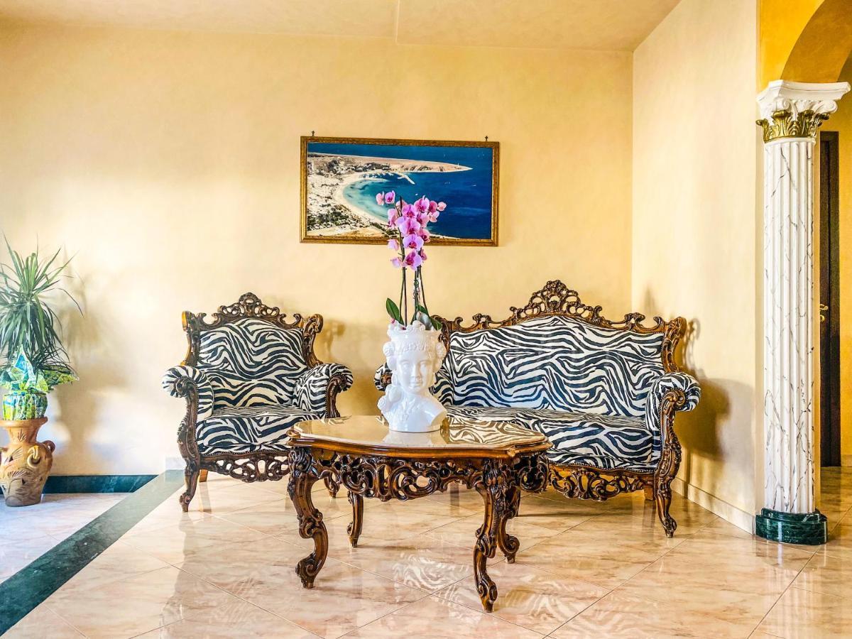 Araba Fenice 3*