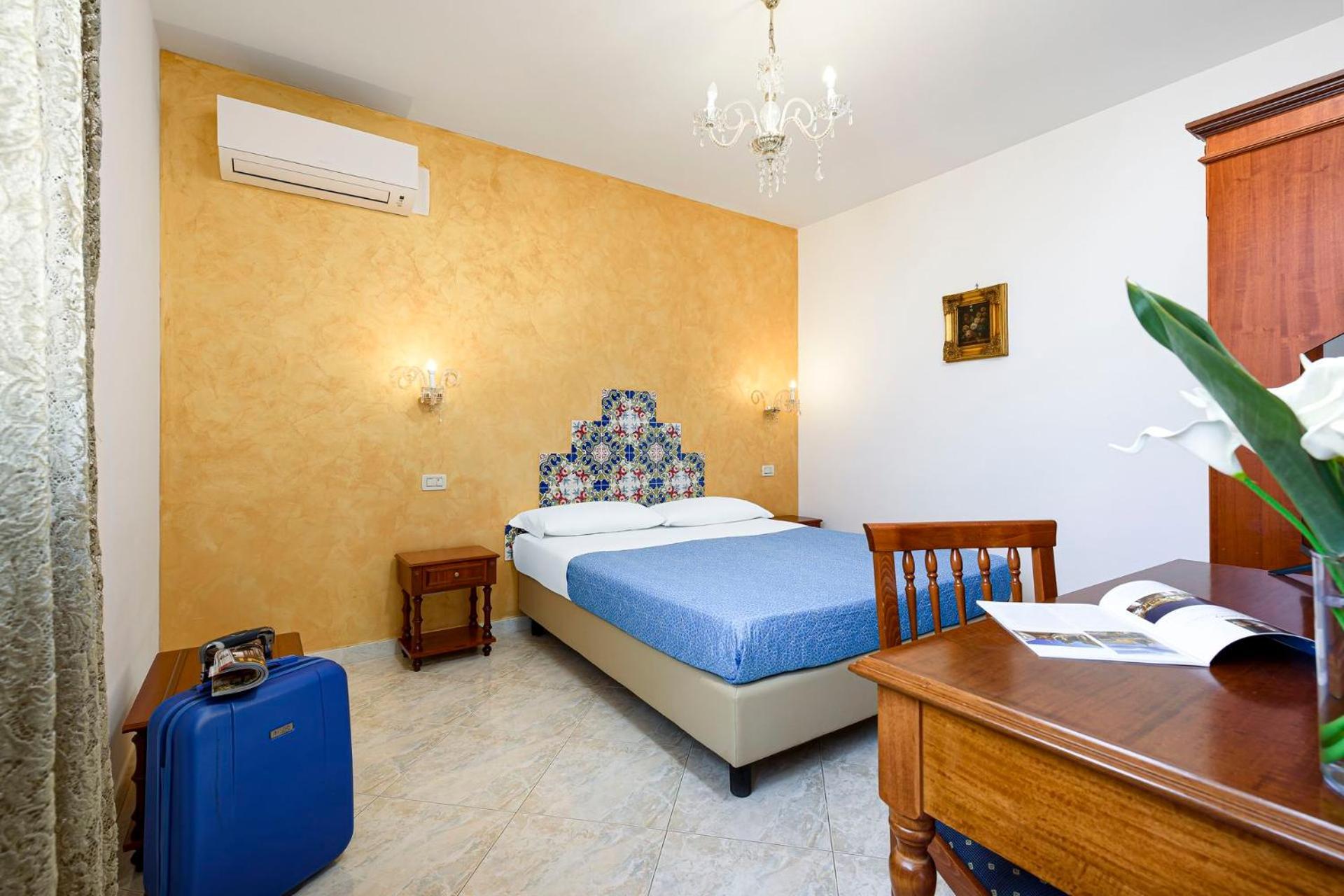 Araba Fenice 3*