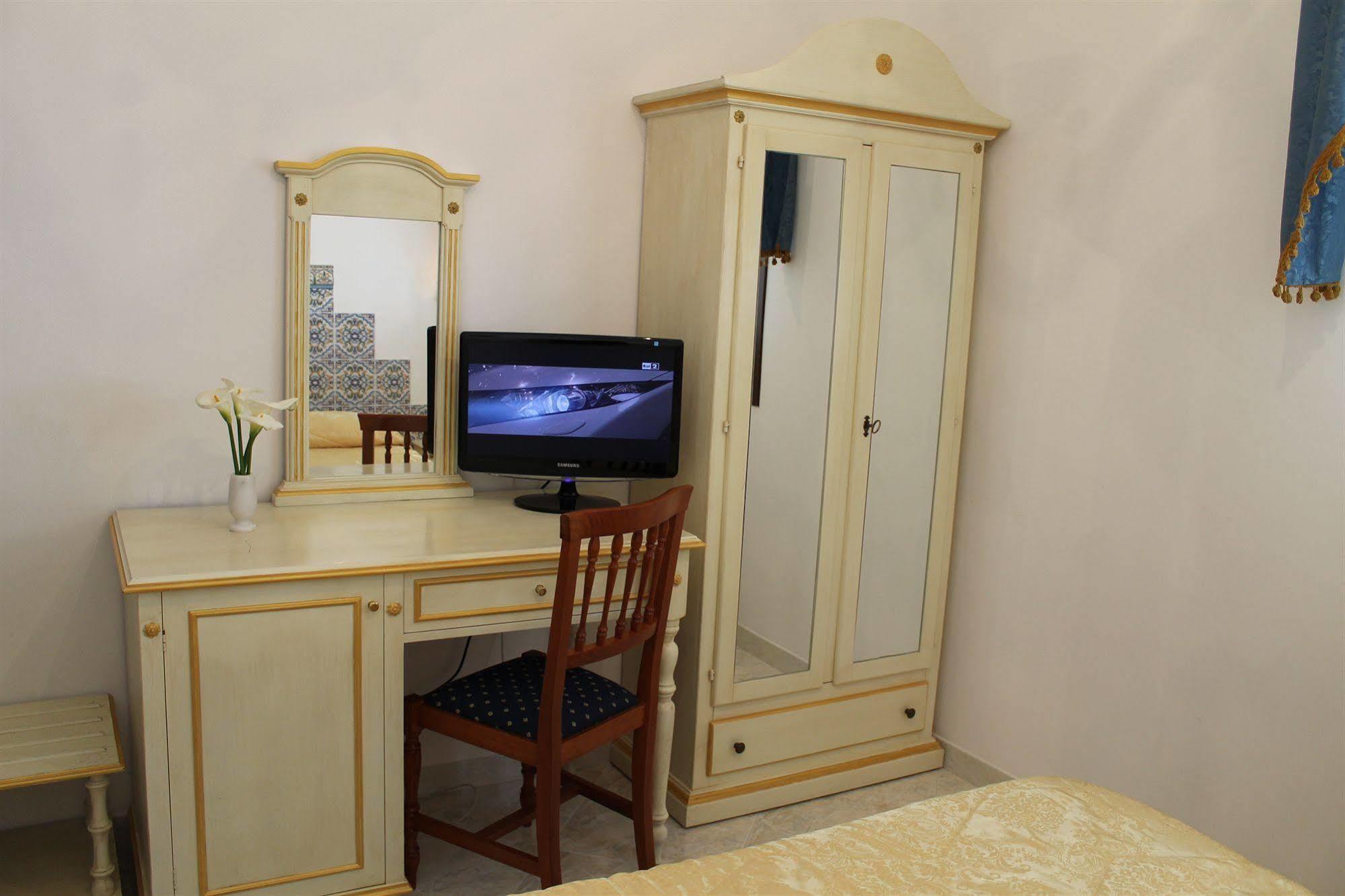 Araba Fenice 3* San Vito Lo Capo